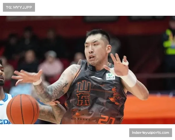 山东陶汉林带伤坚持作战 老将防守经验成关键